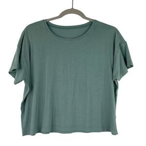 Lululemon Cropped Short Sleeve Tee in Sage Green